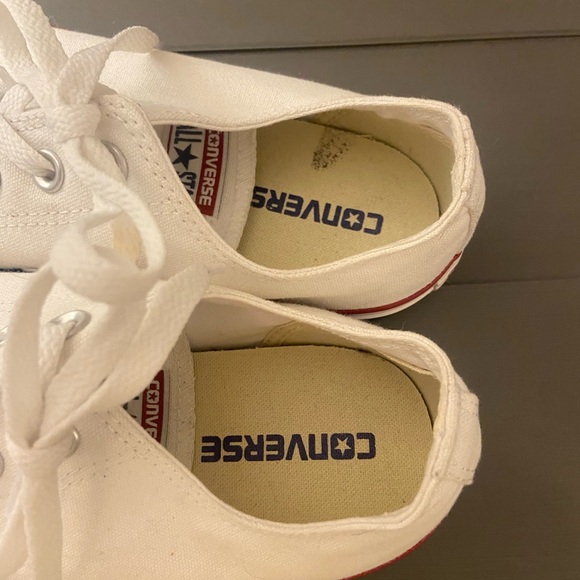 Men’s white Converse low-top, size 10 - Picture 5 of 5